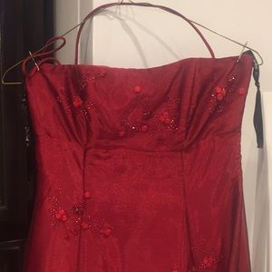 Zum Zum Red Organza beaded detail dress sz 3-4